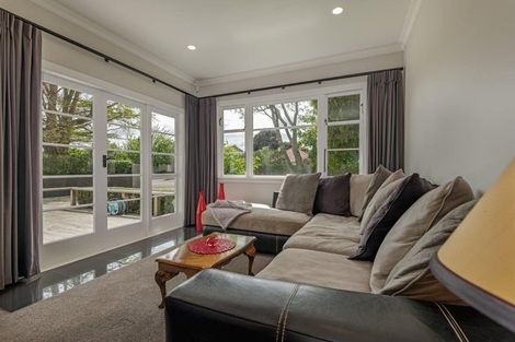 Photo of property in 8 Hughes Avenue, Hokowhitu, Palmerston North, 4410