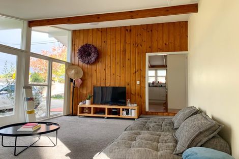 Photo of property in 108 Rathgar Road, Henderson, Auckland, 0610