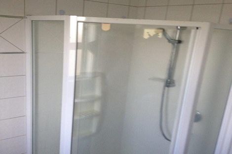 Photo of property in 1072 Great North Road, Point Chevalier, Auckland, 1022