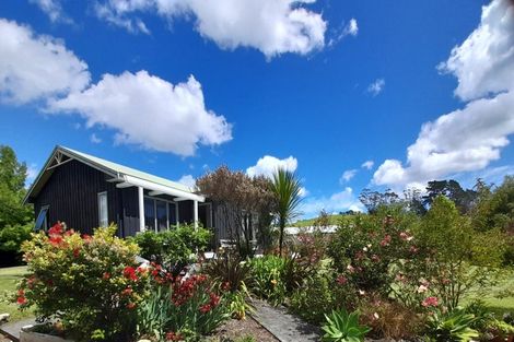 Photo of property in 969 Kaipara Flats Road, Kaipara Flats, Warkworth, 0984