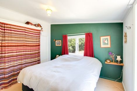 Photo of property in 11-13 Kuku Street, Te Awanga, 4102