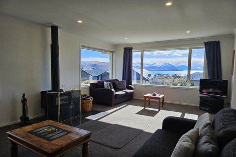 Photo of property in 4 Manning Place, Lake Tekapo, 7999