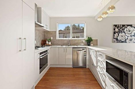 Photo of property in 22 Fiesta Drive, Half Moon Bay, Auckland, 2012