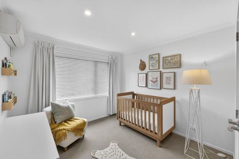 Photo of property in 16 Frank Gill Road, Hobsonville, Auckland, 0616