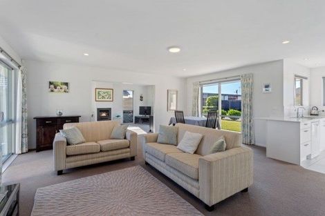 Photo of property in 6 Kessen Street, Pegasus, 7612