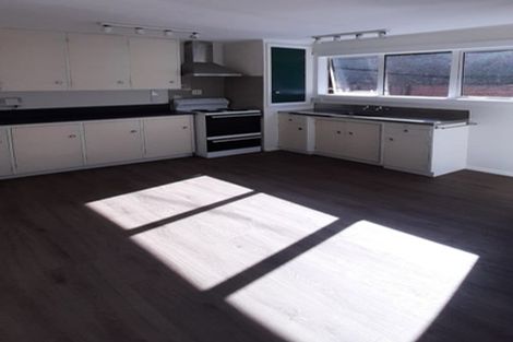 Photo of property in 39 Pembroke Road, Northland, Wellington, 6012