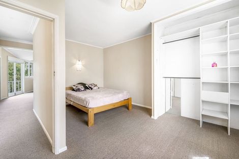 Photo of property in 180a Old Titirangi Road, New Lynn, Auckland, 0600