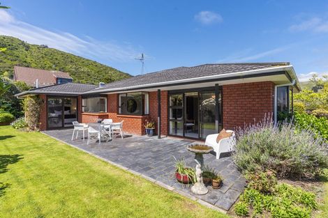 Photo of property in 31 Winara Avenue, Waikanae, 5036