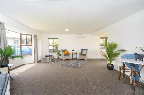 Photo of property in 5 Meads Place, Bulls, 4818