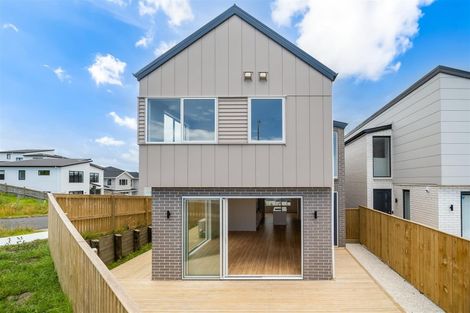 Photo of property in 9 Sunnyheights Road, Orewa, 0931