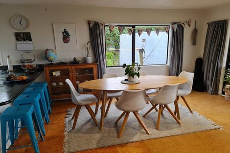 Photo of property in 37 Cable Bay Block Road, Cable Bay, 0420