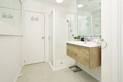 Photo of property in 21 Saxbys Road, Glenview, Hamilton, 3206