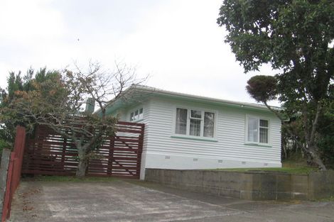 Photo of property in 3a Roberts Street, Tawa, Wellington, 5028