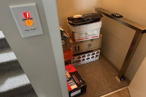 Photo of property in 17 Rothesay Bay Road, Rothesay Bay, Auckland, 0630