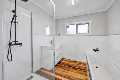 Photo of property in 280 Austin Road, Normanby, Hawera, 4673