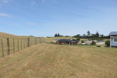 Photo of property in 6 Tua Tua Place, Baylys Beach, Dargaville, 0377