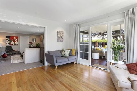 Photo of property in 35 Grahams Road, Ilam, Christchurch, 8041