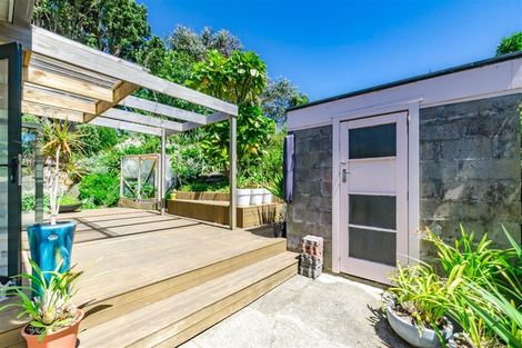 Photo of property in 27 Wellington Road, Paekakariki, 5034