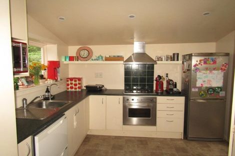 Photo of property in 28 Rangiora Avenue, Kaiwharawhara, Wellington, 6035