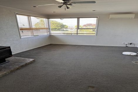 Photo of property in 31 Whitford Road, Howick, Auckland, 2014