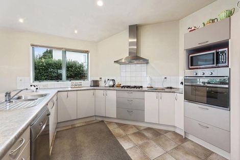 Photo of property in 10a Bracken Street, Wallaceville, Upper Hutt, 5018