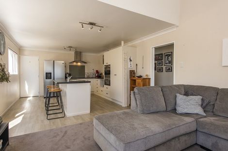 Photo of property in 21 Tararua Street, Paraparaumu, 5032