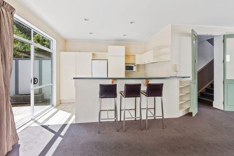 Photo of property in Fernhill Flats, 9/324 The Terrace, Te Aro, Wellington, 6011
