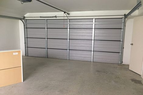 Photo of property in 6 Bokeen Lane, Flat Bush, Auckland, 2019