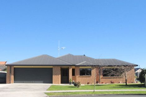 Photo of property in 25 Lavenham Place, Rototuna North, Hamilton, 3210