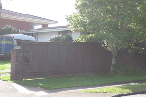Photo of property in 2 Lucy Foster Lane, Red Beach, 0932