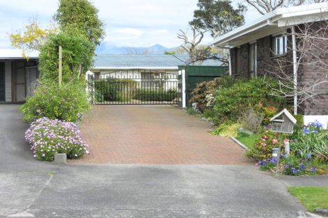 Photo of property in 27a Truby King Street, Merrilands, New Plymouth, 4312