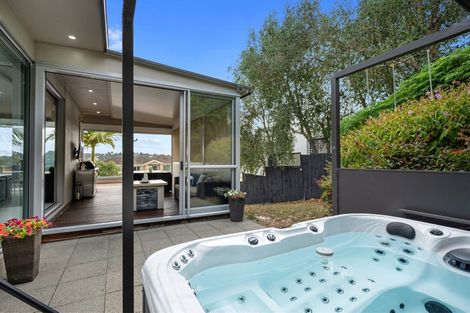 Photo of property in 67 Kittiwake Drive, Schnapper Rock, Auckland, 0632