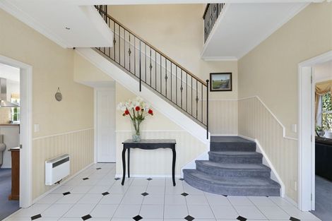 Photo of property in 21 Claverton Grove, Churton Park, Wellington, 6037