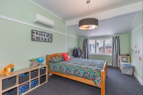 Photo of property in 556a Queen Street East, Levin, 5510
