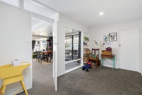 Photo of property in 287 Welcome Bay Road, Welcome Bay, Tauranga, 3112