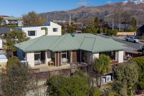 Photo of property in 73 Totara Terrace, Wanaka, 9305