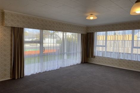 Photo of property in 16 Huatoki Street, Vogeltown, New Plymouth, 4310