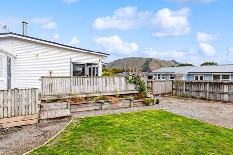 Photo of property in 53a Elizabeth Street, Waikanae, 5036