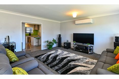 Photo of property in 2b Chestnut Road, Papatoetoe, Auckland, 2025