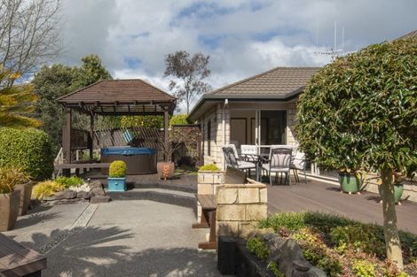 Photo of property in 22 Honeysuckle Lane, Ohauiti, Tauranga, 3112