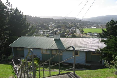 Photo of property in 12-13 Amundsen Grove, Stokes Valley, Lower Hutt, 5019