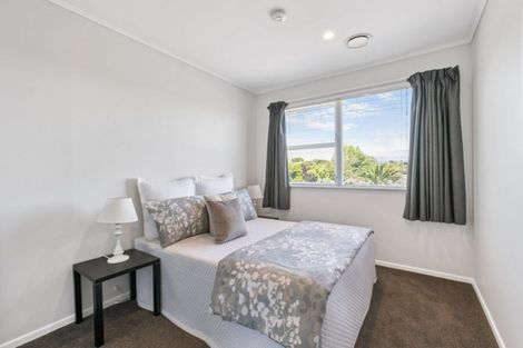 Photo of property in 3 Grimshaw Place, Henderson, Auckland, 0612