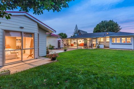 Photo of property in 91 Taikata Road, Te Atatu Peninsula, Auckland, 0610