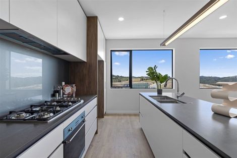 Photo of property in 2 Takurua Terrace, Orewa, 0931