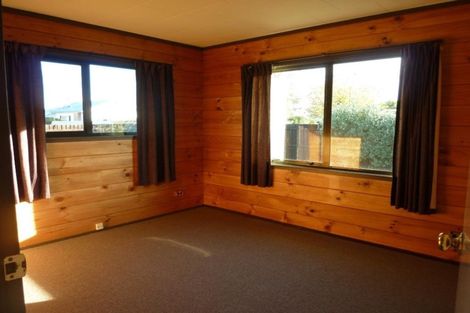 Photo of property in 19 Factory Road, Belfast, Christchurch, 8051