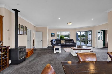 Photo of property in 484 Corbett Road, Lepperton, New Plymouth, 4373