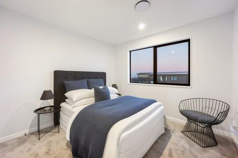 Photo of property in 7 Makumaku Place, Long Bay, Auckland, 0630