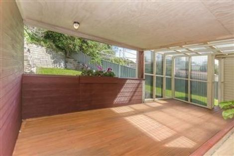 Photo of property in 8 Brazier Grove, Paraparaumu, 5032