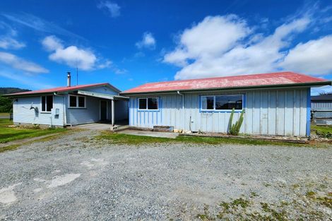 Photo of property in 16a Collins Street, Blaketown, Greymouth, 7805
