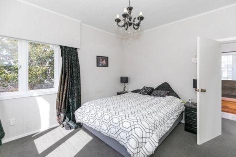 Photo of property in 7 Hilton Road, St Andrews, Hamilton, 3200
